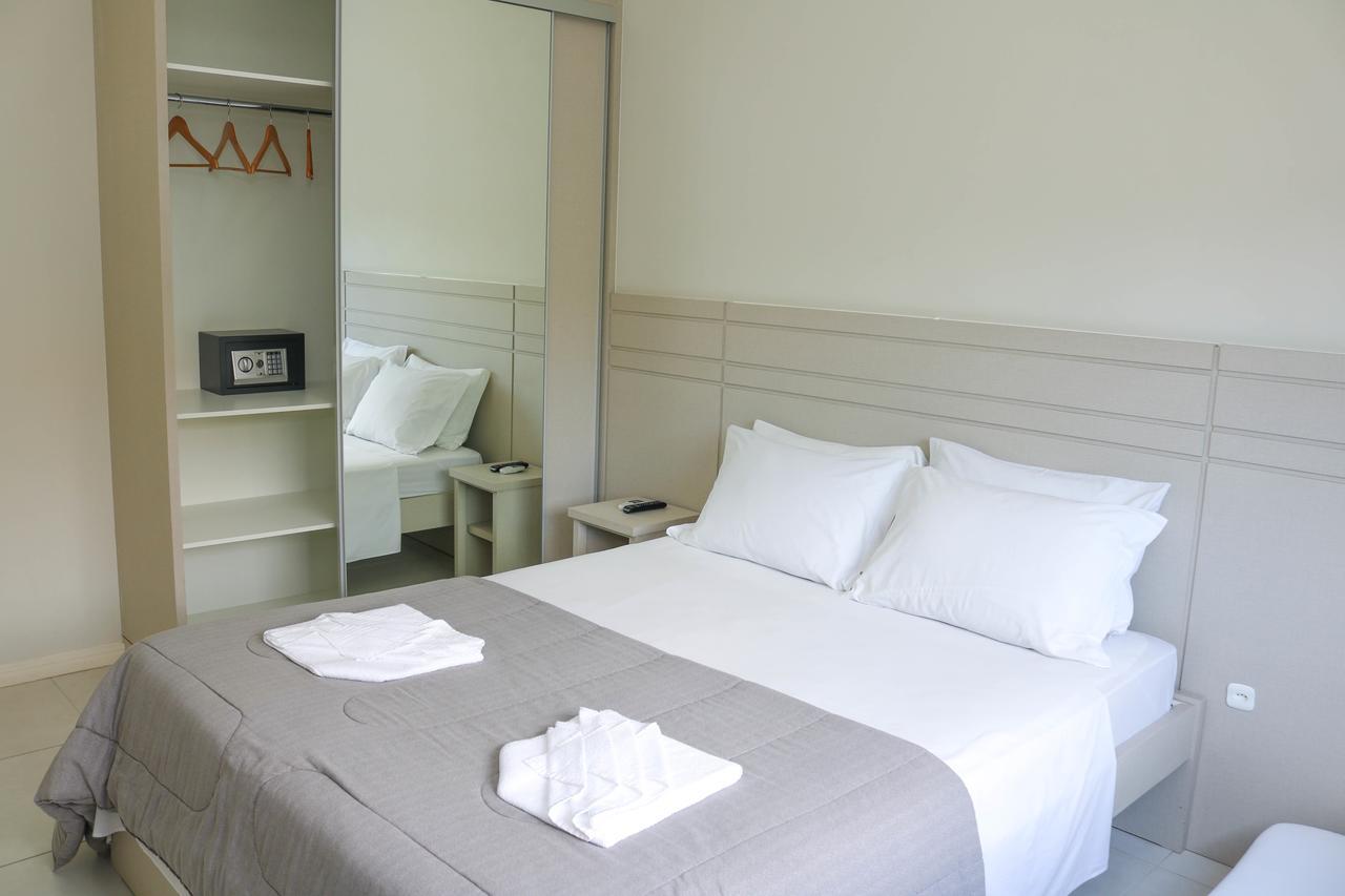 Ingleses Paradise Aparthotel